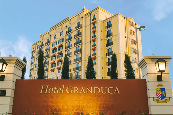 hotel granduca - hotel sign and building in the background